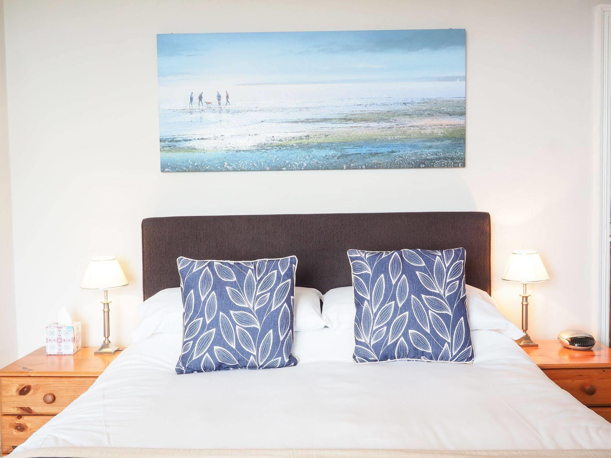 By The Sea Bed And Breakfast 이스트본 외부 사진